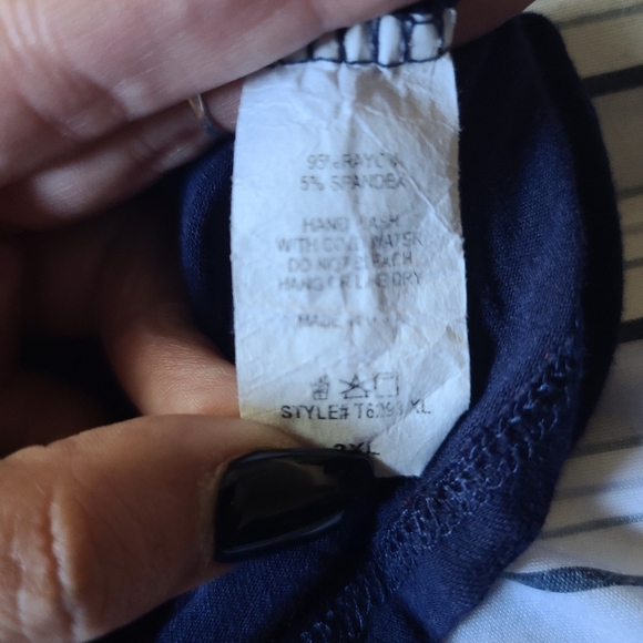 Cold shoulder blouse - Picture 5 of 5